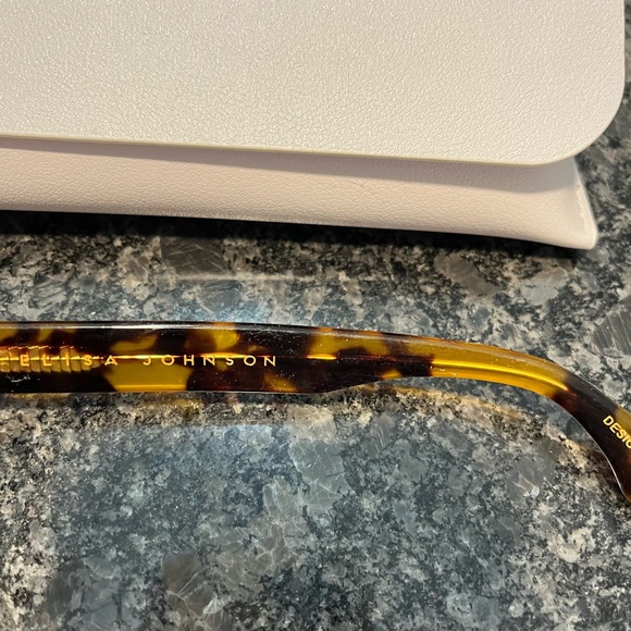 Tortoise Shell Sunglasses - Picture 3 of 5